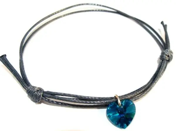 Narukvica od Konca sa Swarovski kristalom SRCE 10mm Blue zircon AB Narukvica od Konca sa Swarovski kristalom SRCE 10mm Blue zircon AB