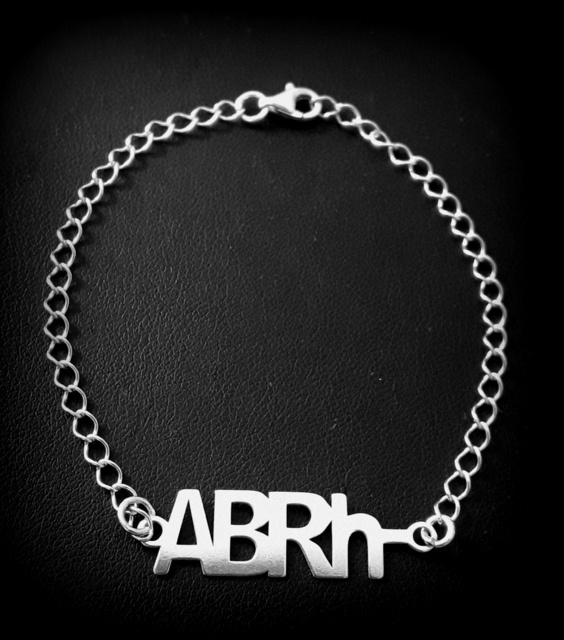 Srebrna Narukvica Krvna Grupa "ABRh-"