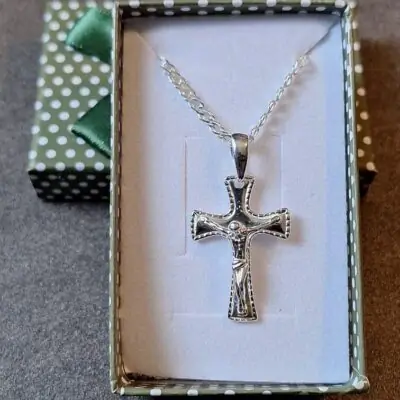 Srebrna Ogrlica Križ od Srebra 925